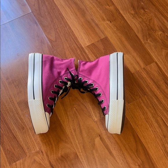Trendy Fuchsia and Black High-Top Sneakers - Picture 2 of 15